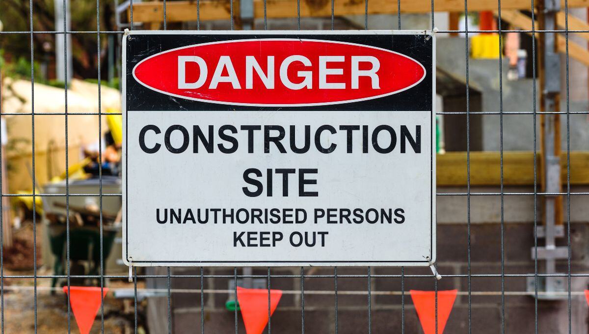 Construction site warning sign