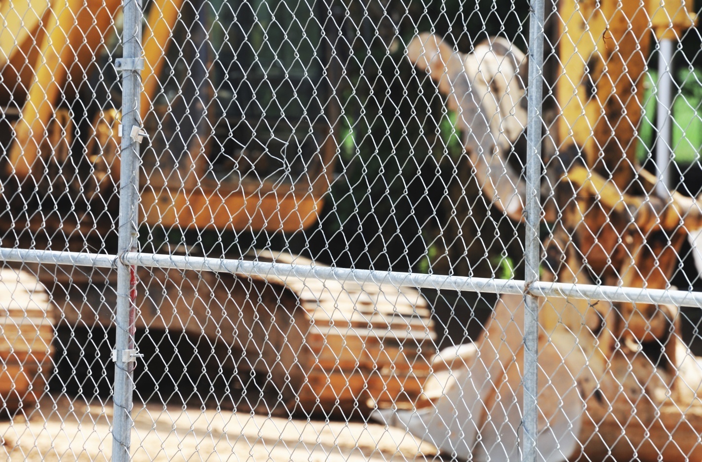 CONSTRUCTFence.jpg